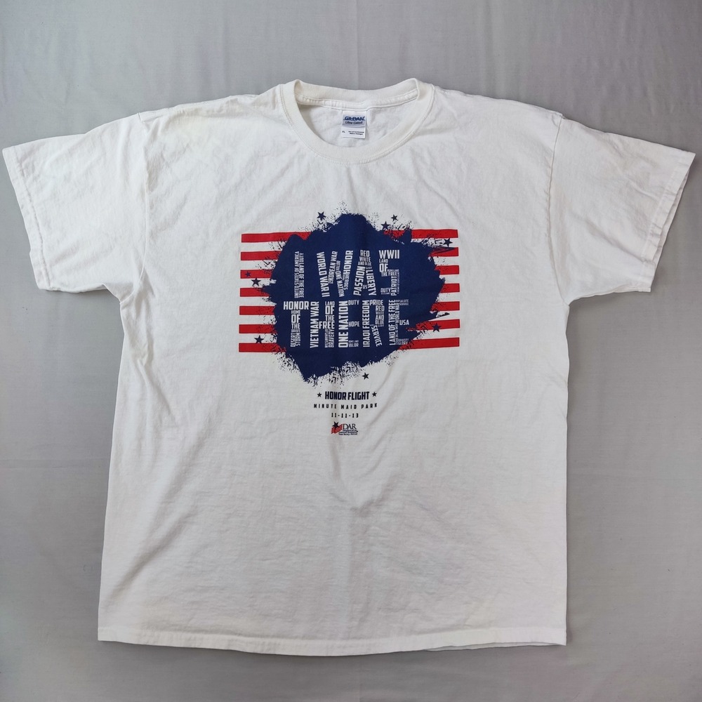 Gildan T-Shirt Men XL White Honor Flight Minute Maid Park 2013 Graphic Patriotic